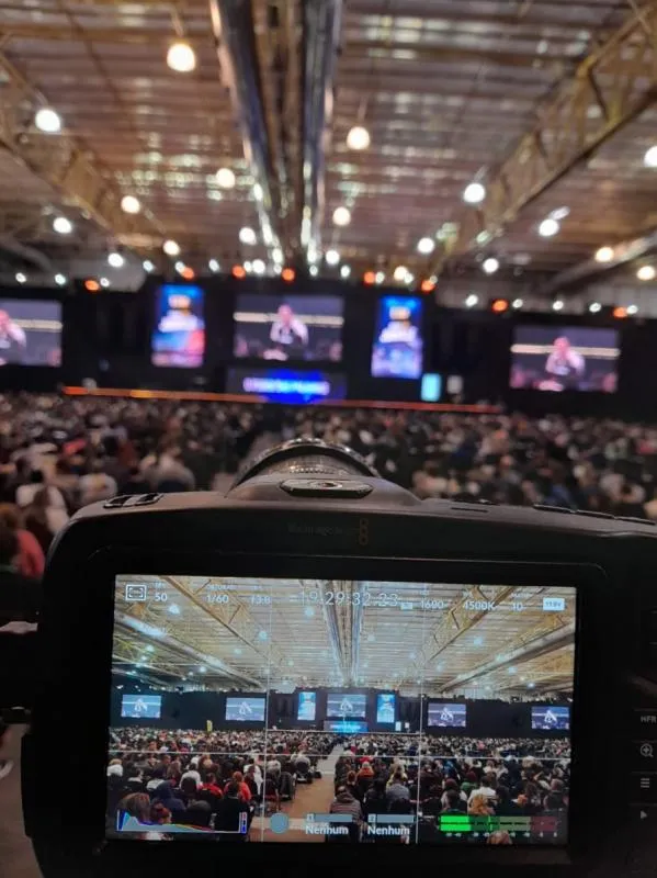 Imagem ilustrativa de Empresa de transmissão ao vivo para redes sociais